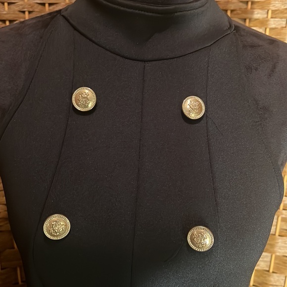 Top - Picture 2 of 6